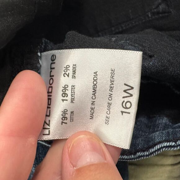 Liz Claiborne Classic Fit Bootcut Leg Jeans Women's Plus Size 16 W Medium Wash - Picture 6 of 7